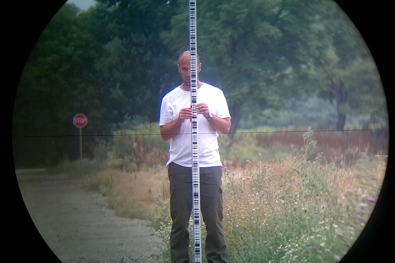 Földmérés célkeresztben